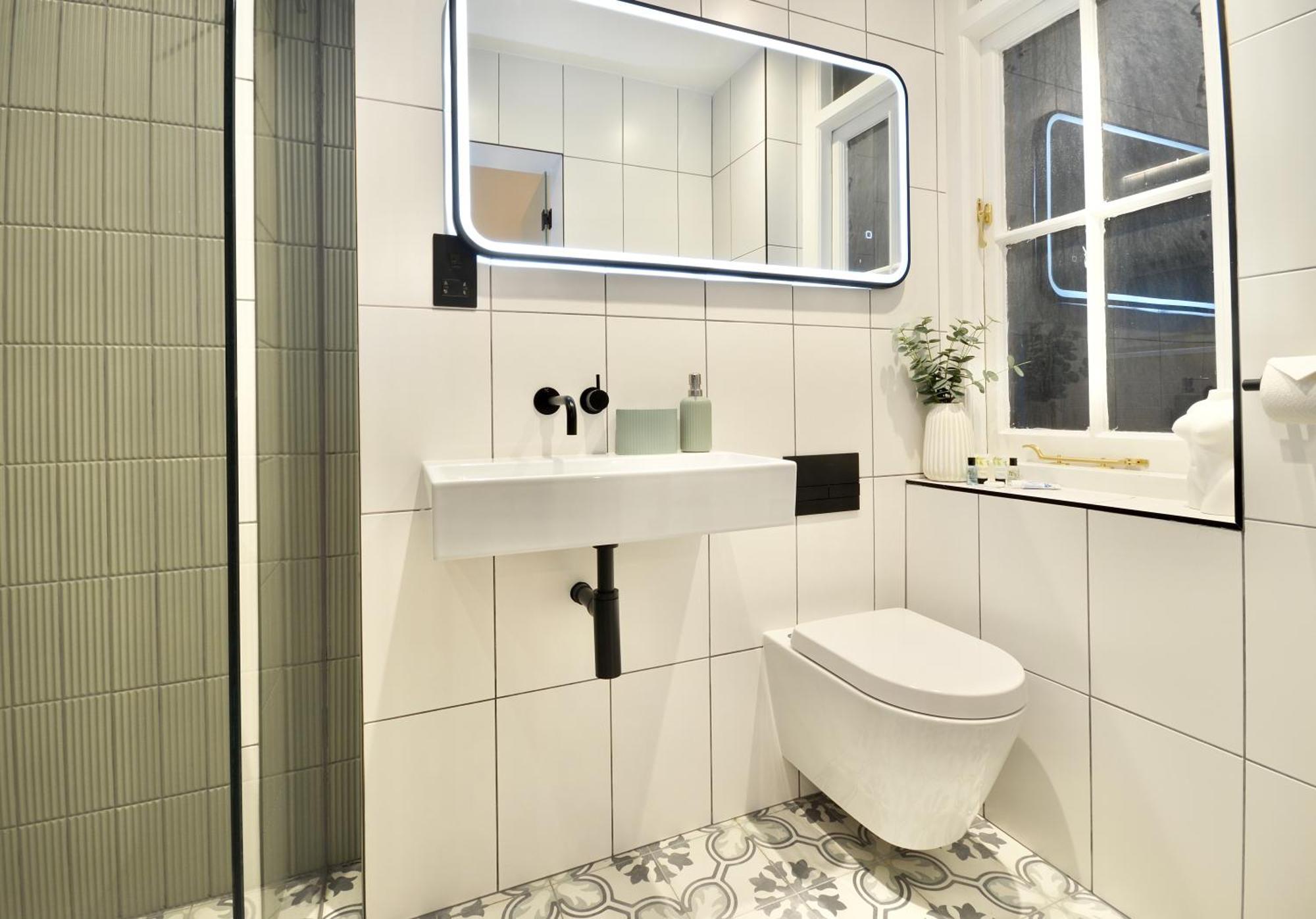 Newly Refurbished W/ River Views Londyn Zewnętrze zdjęcie